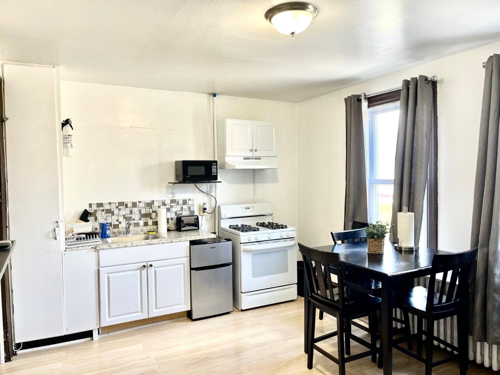 3 Bedrooms, Boardwalk Duplex Beachblock Home! Ατλάντικ Σίτι Εξωτερικό φωτογραφία